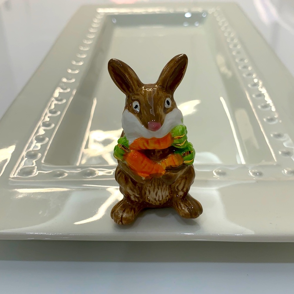 Nora Fleming eater plate decor